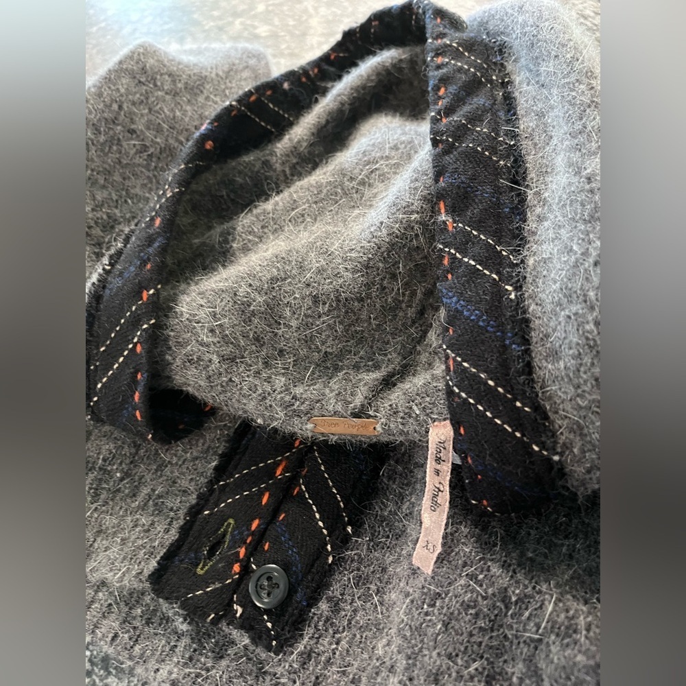 Free People Angora Hoodie Cardigan Sweater Blended Elbow Patch Size XS Rare - Picture 5 of 5